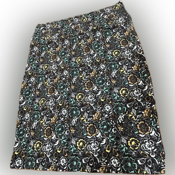 LuLaRoe Dresses & Skirts - LuLaRoe Cassie skirt 2xl NWOT